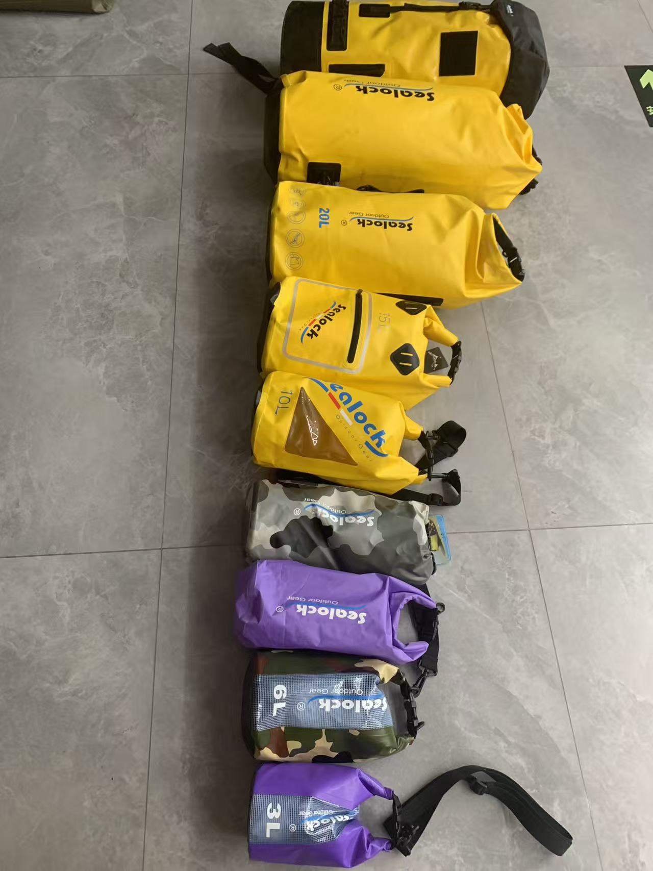 Sacs étanches de camping soudés 20 à 80 L — MOQ 300 | Chine et Vietnam