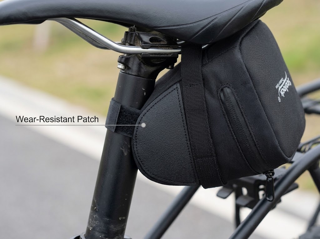 Matériaux des sacs de vélo et de moto : ce que la route leur fait
