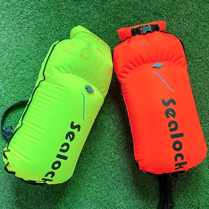 Bouée de natation en eau libre avec sac étanche